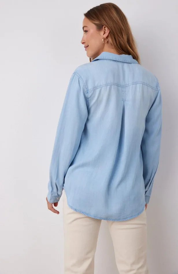 Bella Dahl Classic Button Down 8211 Sunbleach Wash Women Button Down Bella Dahl Classic Button Down 8211 Sunbleach Wash Women Button Down