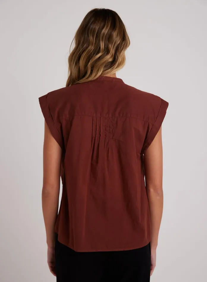 Bella Dahl Short Sleeve Pintuck Pullover 8211 Cherry Mahogany Women Short Sleeve Bella Dahl Short Sleeve Pintuck Pullover 8211 Cherry Mahogany Women Short Sleeve