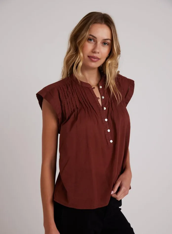 Bella Dahl Short Sleeve Pintuck Pullover 8211 Cherry Mahogany Women Short Sleeve Bella Dahl Short Sleeve Pintuck Pullover 8211 Cherry Mahogany Women Short Sleeve