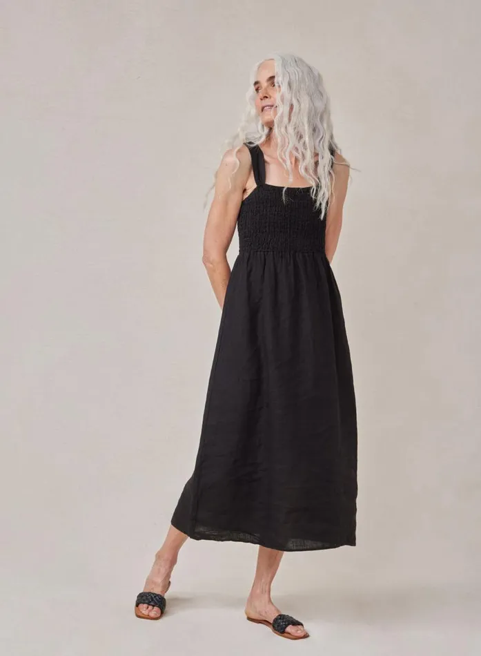 Bella Dahl Smocked Linen Midi Dress 8211 Black Women Midi Dresses