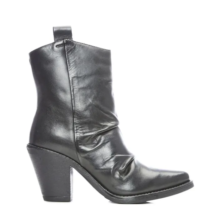 Black Boots Women Moda In Pelle Betsie Black Leather