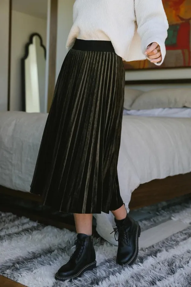Bohme Skirts Zoe Velour Skirt In Olive Olive 8211 Women