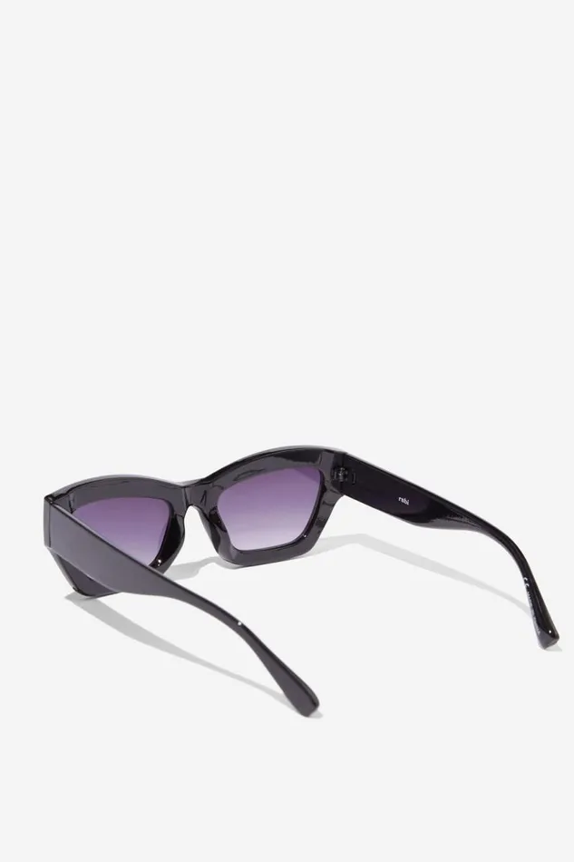 Cotton On Sunglasses Ciara Cat Eye Sunglasses Black 8211 Women Cotton On Sunglasses Ciara Cat Eye Sunglasses Black 8211 Women