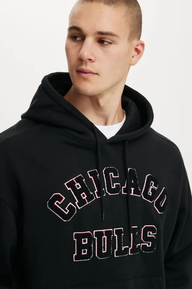 Cotton On Sweats and Hoodies Box Fit Nba Hoodie Lcn Nba Black Bulls 8211 Arched 8211 Men Cotton On Sweats and Hoodies Box Fit Nba Hoodie Lcn Nba Black Bulls 8211 Arched 8211 Men