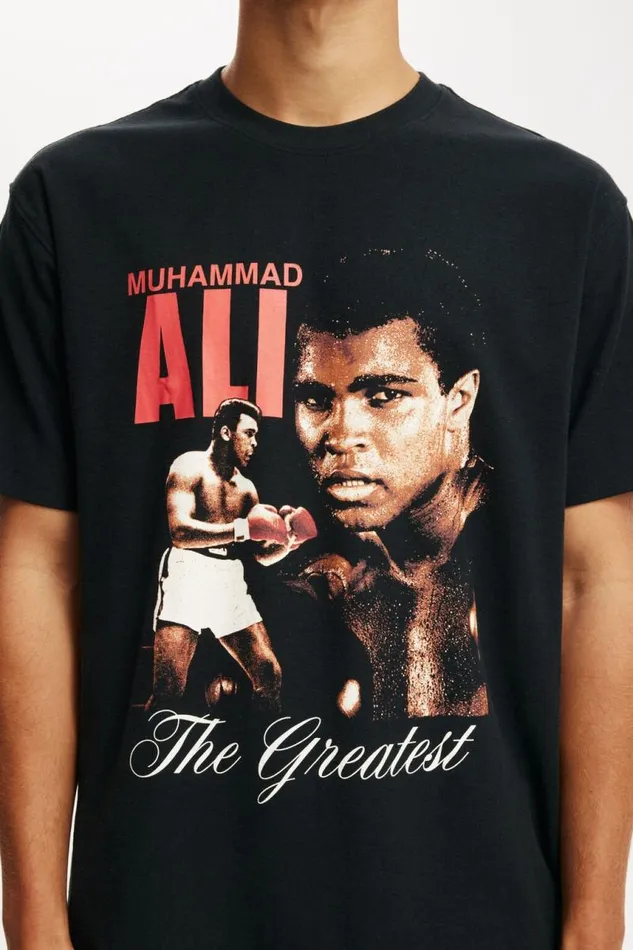 Cotton On Tees and Tanks Ali Loose Fit TShirt Lcn Ali Blackali 8211 The Greatest 8211 Men Cotton On Tees and Tanks Ali Loose Fit TShirt Lcn Ali Blackali 8211 The Greatest 8211 Men