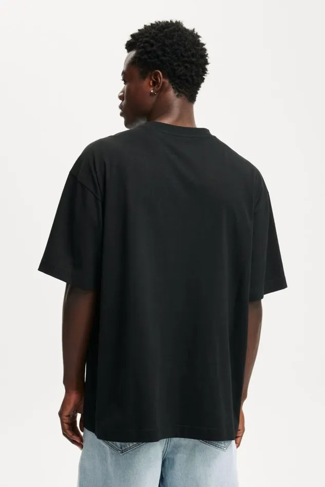 Cotton On Tees and Tanks Box Fit Graphic TShirt Blackwelcome 8211 Men Cotton On Tees and Tanks Box Fit Graphic TShirt Blackwelcome 8211 Men