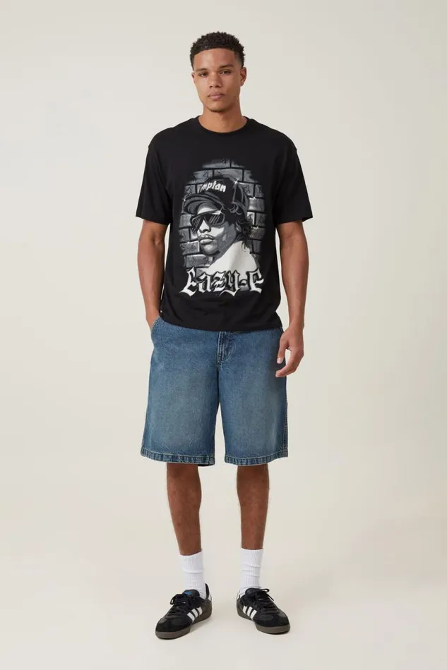 Cotton On Tees and Tanks Loose Fit Music TShirt Lcn Mt Blackeazy E 8211 Airbrush 8211 Men Cotton On Tees and Tanks Loose Fit Music TShirt Lcn Mt Blackeazy E 8211 Airbrush 8211 Men