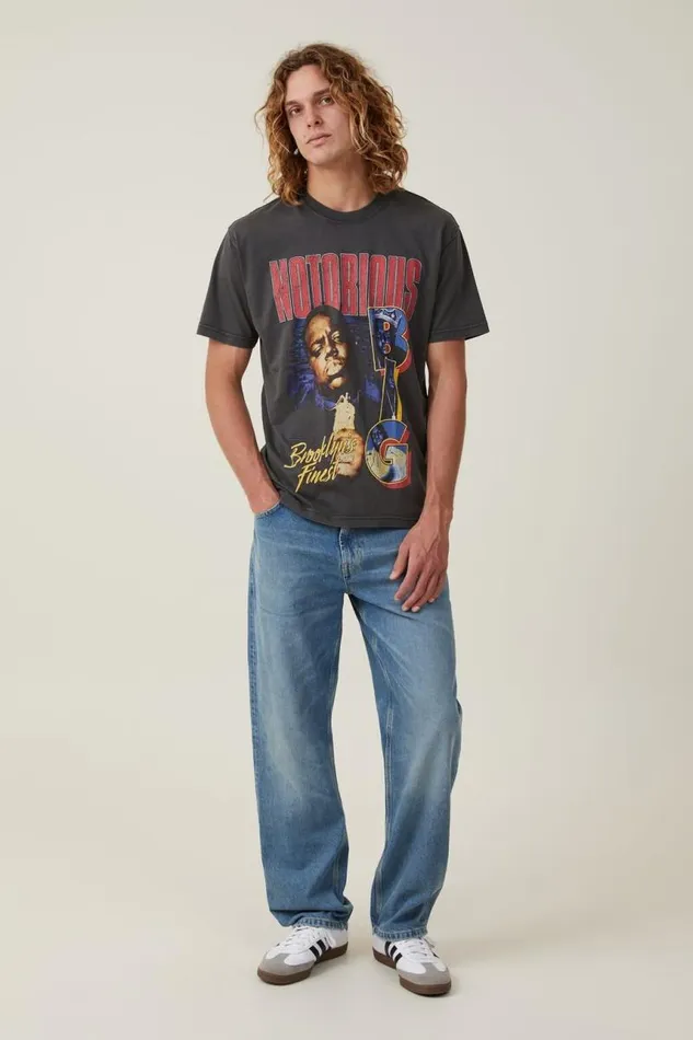 Cotton On Tees and Tanks Premium Loose Fit Music TShirt Lcn Mt Washed Blackbiggie 8211 Notorious 8211 Men Cotton On Tees and Tanks Premium Loose Fit Music TShirt Lcn Mt Washed Blackbiggie 8211 Notorious 8211 Men