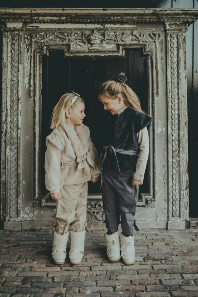 Donsje Amsterdam Jackets and Gilets Girls Carline Gilet Light Teddy