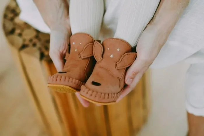 Donsje Amsterdam Shoes Baby Kapi Classic Booties Walnut Nubuck