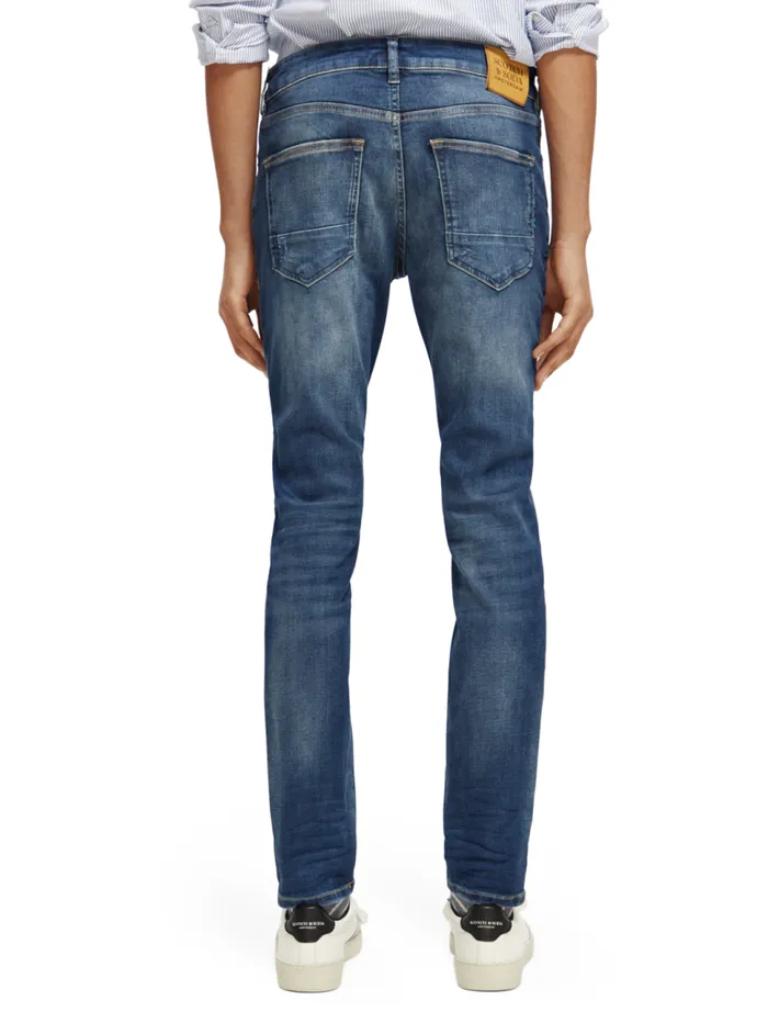 Essential Skim Skinny Jeans 8211 Cloud Of Smoke Cloud Of Smoke Men Scotch and Soda Essentials Essential Skim Skinny Jeans 8211 Cloud Of Smoke Cloud Of Smoke Men Scotch and Soda Essentials