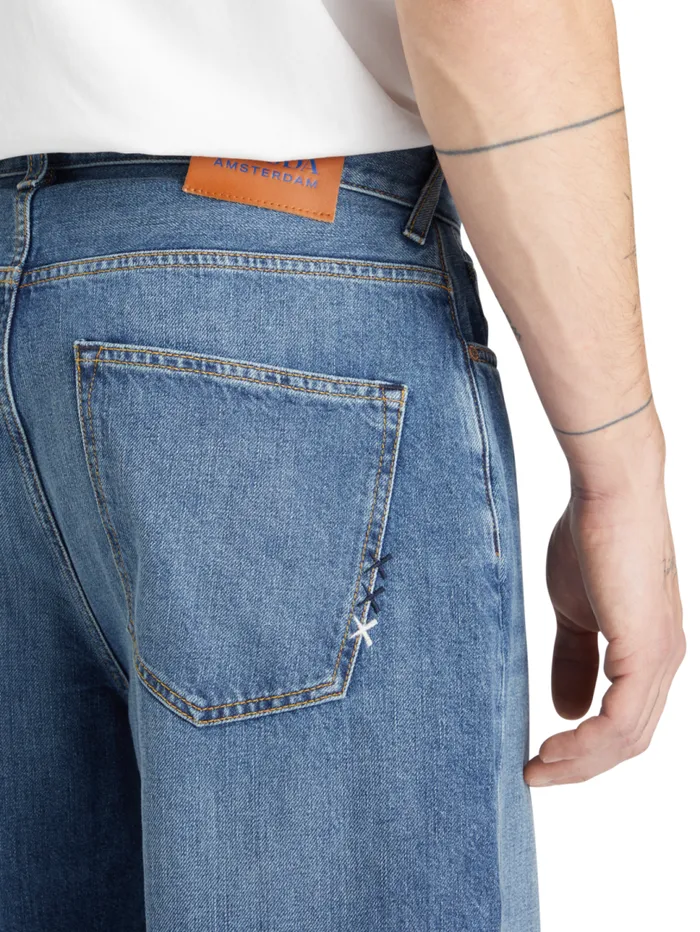 Essential The Pitch Loose Fit Jeans 8211 Bring The Blue Bring The Blue Men Scotch and Soda Essentials Essential The Pitch Loose Fit Jeans 8211 Bring The Blue Bring The Blue Men Scotch and Soda Essentials