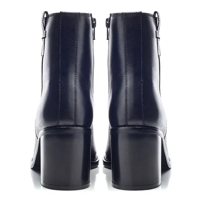 Heeled And Wedge Boots Women Moda In Pelle Bsoleful BHermoine Black Leather