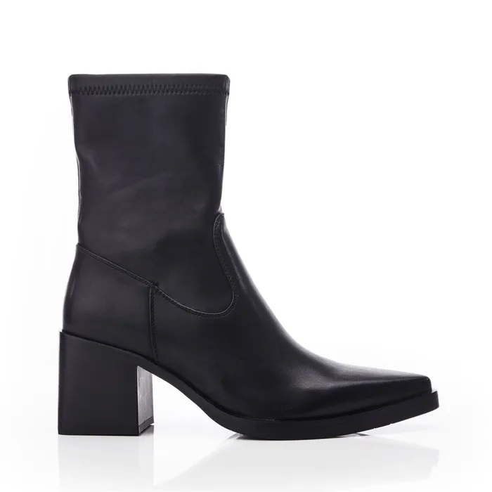 Heeled And Wedge Boots Women Moda In Pelle Nailla Black Porvair