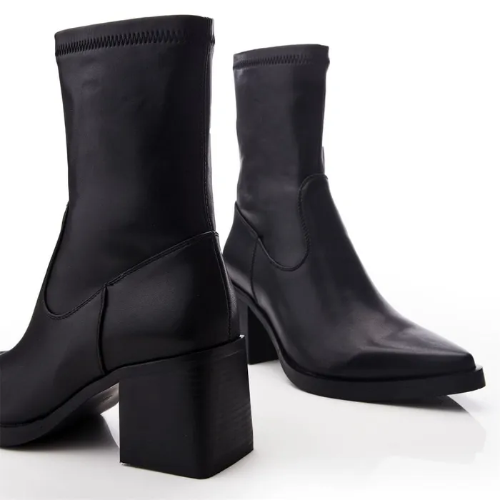 Heeled And Wedge Boots Women Moda In Pelle Nailla Black Porvair