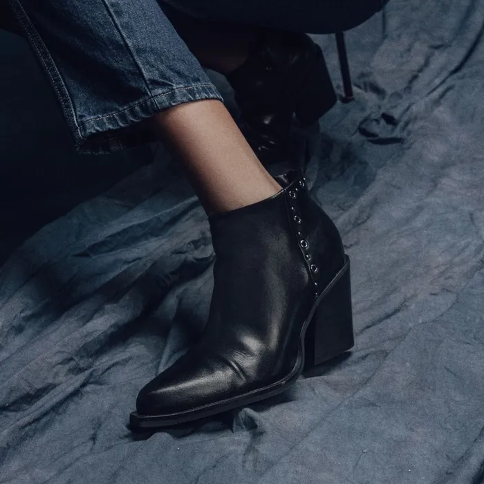 Heeled And Wedge Boots Women Moda In Pelle Penza Black Porvair