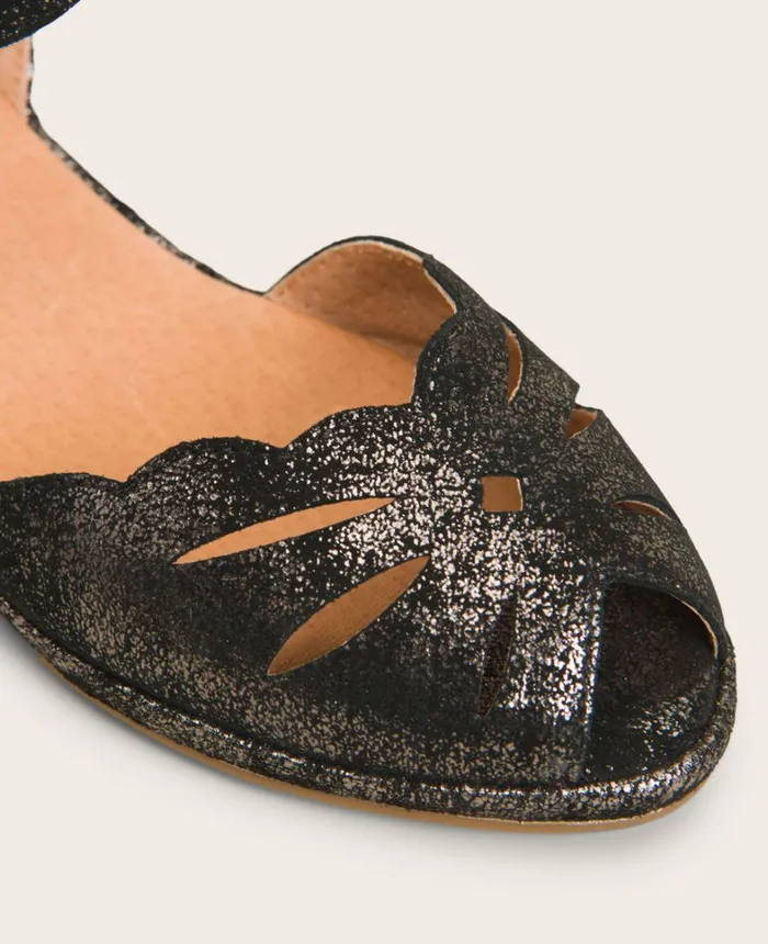 Kenneth Cole Sandals and Wedges Women GENTLE SOULS Lily Moon Ankle Strap Sandal Graphite Kenneth Cole Sandals and Wedges Women GENTLE SOULS Lily Moon Ankle Strap Sandal Graphite