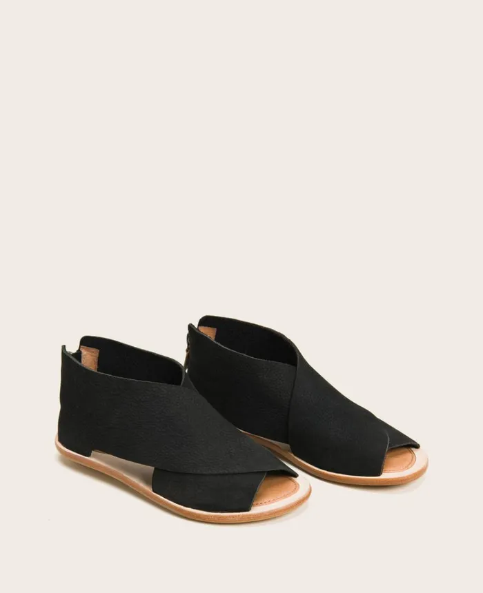 Kenneth Cole Sandals and Wedges Women GENTLE SOULS Urban Cross Sandal Black Kenneth Cole Sandals and Wedges Women GENTLE SOULS Urban Cross Sandal Black
