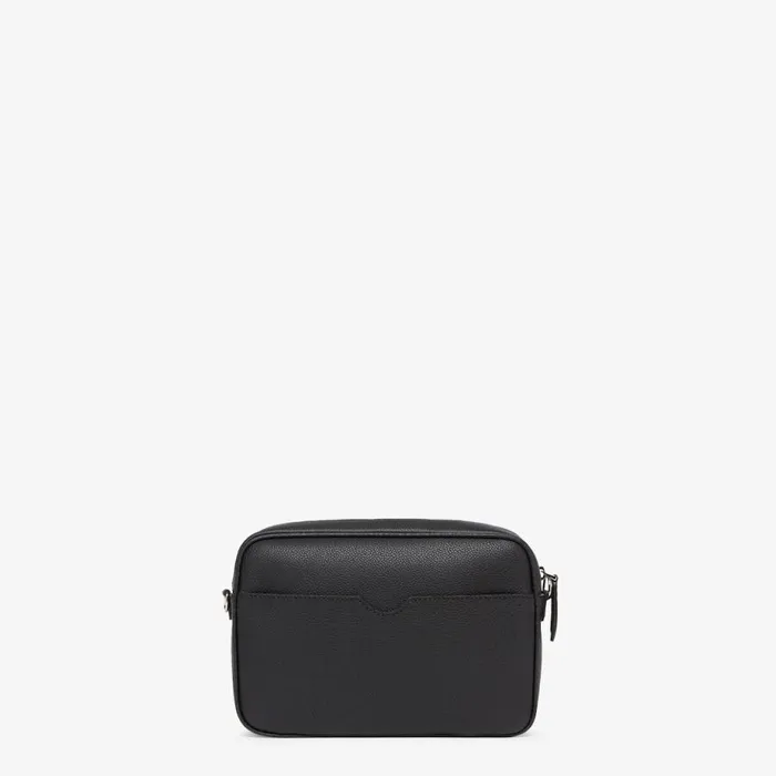 Man Black Leather Bag Black Fendi Messenger Bags