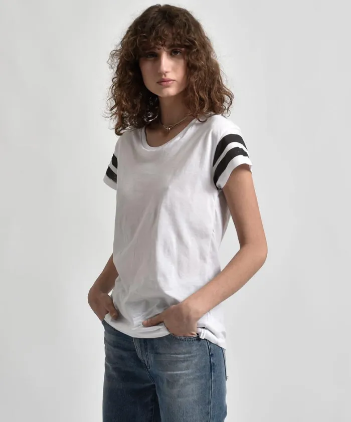 One Teaspoon Basic Tees LE HUNT ONE TEE WHITE 8211 Women One Teaspoon Basic Tees LE HUNT ONE TEE WHITE 8211 Women