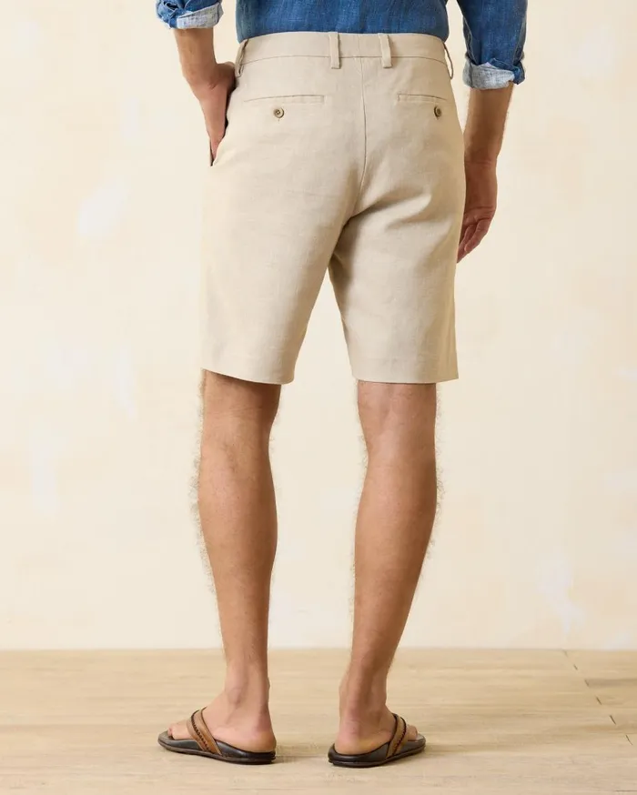 Tommy Bahama Linen The Dream 9Inch EWaist Cargo Shorts Grey Thunder Men Shorts Tommy Bahama Linen The Dream 9Inch EWaist Cargo Shorts Grey Thunder Men Shorts