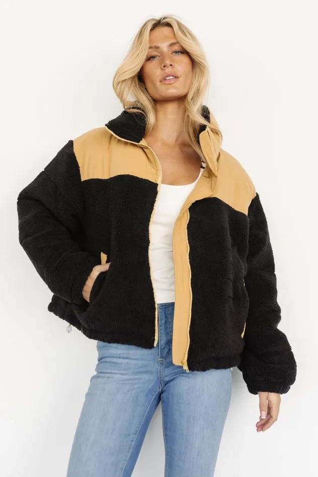 Weekender Sherpa Puffer Jacket Khaki Black Women Baltic Born Outerwear