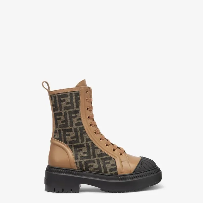 Woman Beige Leather Biker Boots Beige Fendi Boots and Ankle Boots