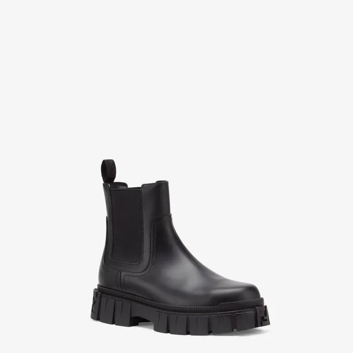 Woman Black Leather Chelsea Boots Black Fendi Boots and Ankle Boots