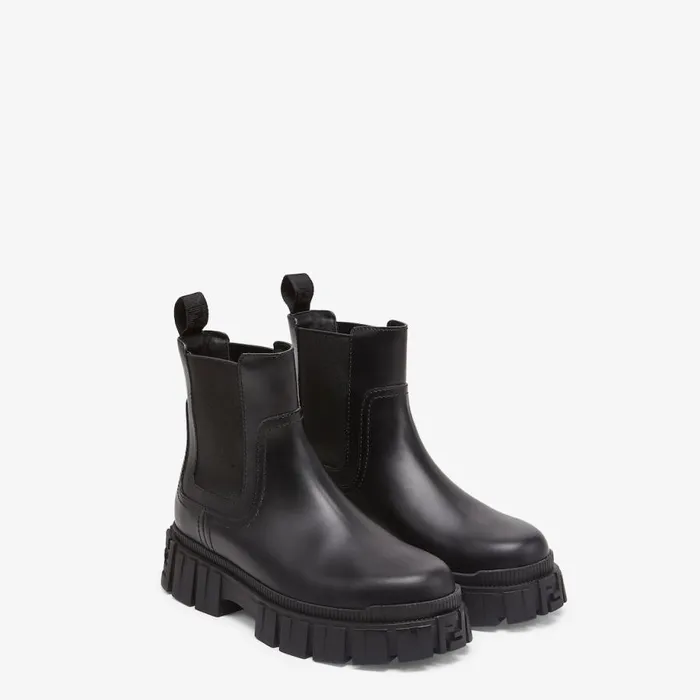 Woman Black Leather Chelsea Boots Black Fendi Boots and Ankle Boots