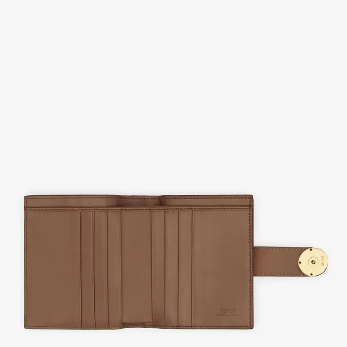 Woman Brown Leather Compact Wallet Fendi Wallets