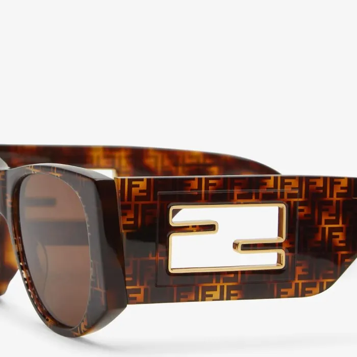Woman Havana Acetate Sunglasses Black Fendi Sunglasses