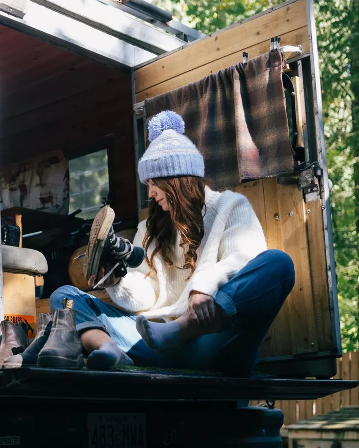 Women Beanies Passenger Lodge Recycled Bobble Hat Blue Fog Blue Fog