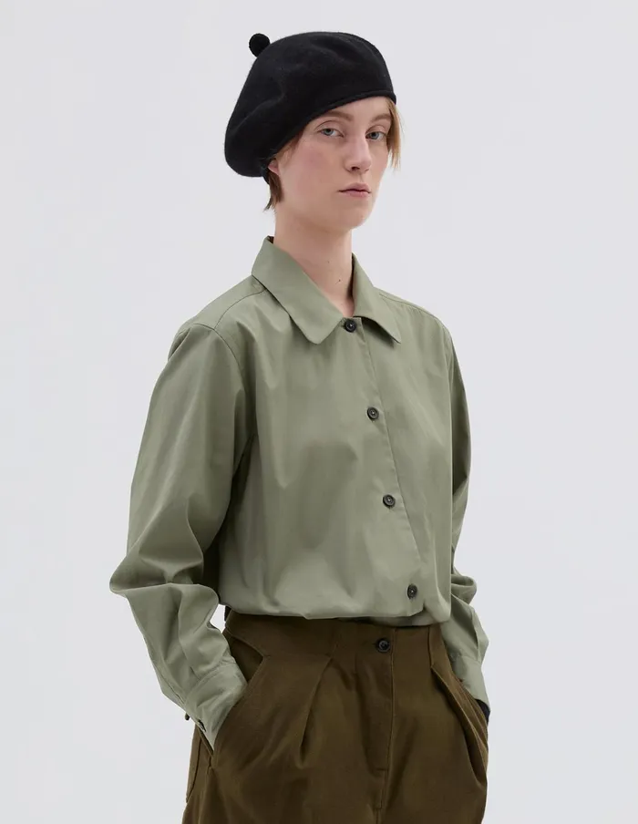 Women Curve Collar Shirt Faded Green Margaret Howell Shirts