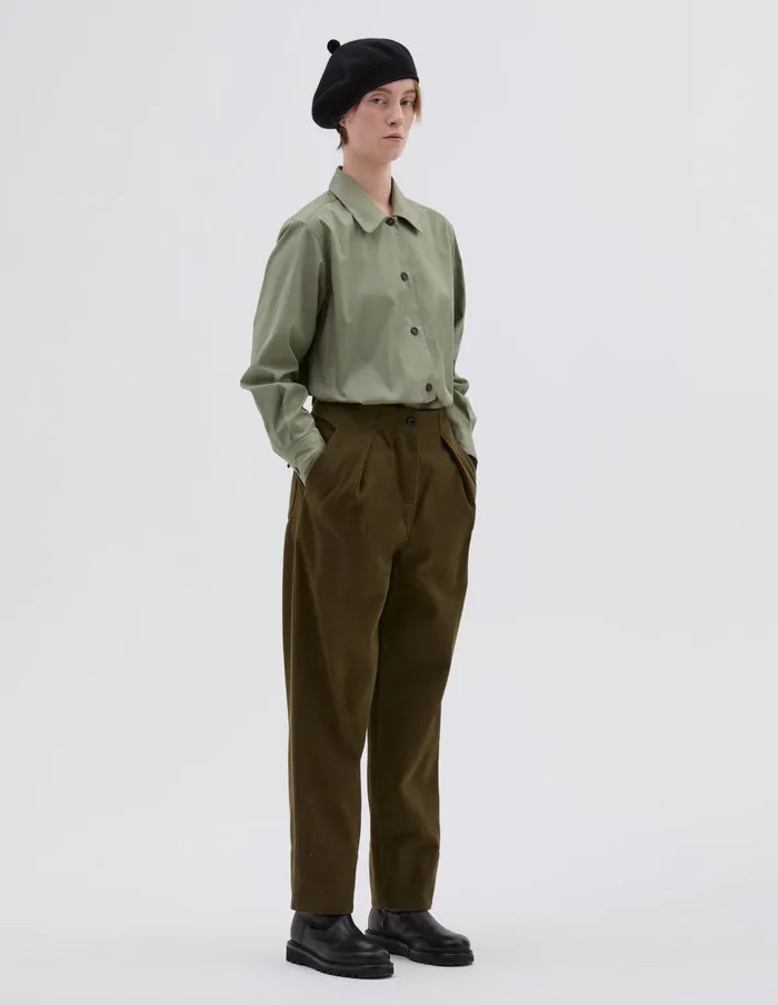 Women Curve Collar Shirt Faded Green Margaret Howell Shirts