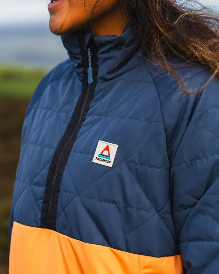 Women Jackets Passenger Trace Recycled Thermore Insulated Jacket Dark Denim Apricot Dark Denim Apricot