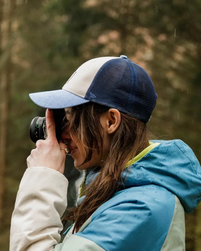 WomenMen Caps and Hats Passenger Heritage Mesh Snapback Cap Cornflower Cornflower