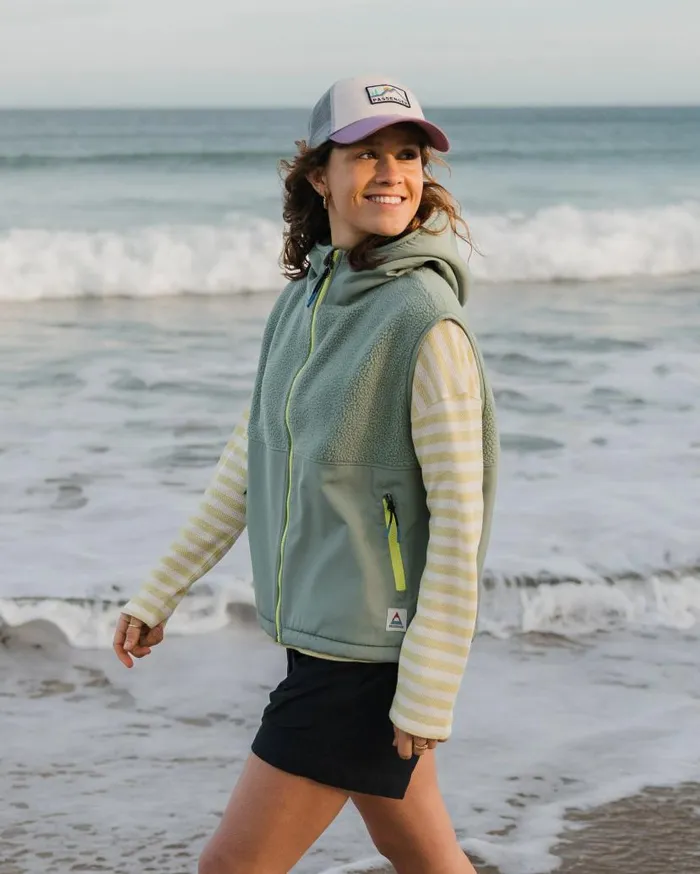 Women Tops Passenger Beebalm Recycled Sherpa Fleece Vest Pistachio Pistachio