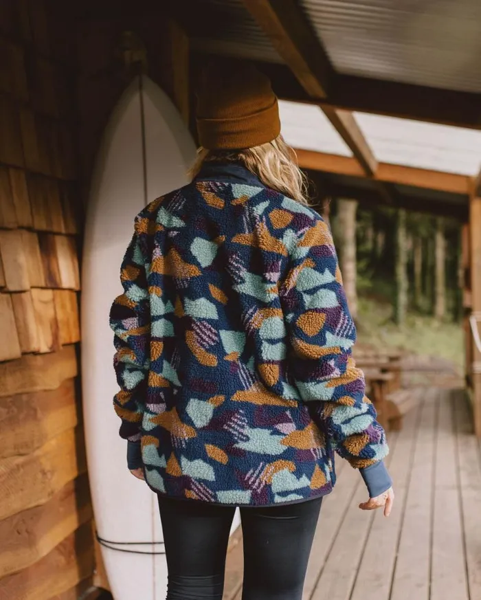 Women Tops Passenger Clover Recycled DeepPile Sherpa Fleece Deep Blue Camo Pattern Deep Blue Camo Pattern