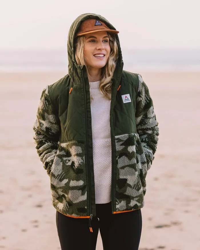Women Tops Passenger Sefton Recycled DeepPile Sherpa Full Zip Fleece Fir Tree Fir Tree