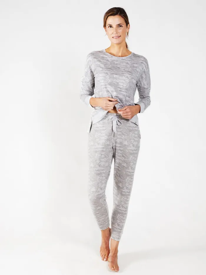 Women Varsity Brushed Lightweight Jogger Tasc Performance Lounge