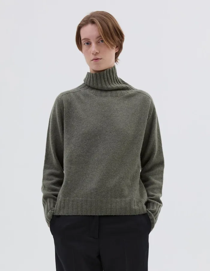 Women Wide Roll Neck Oregano Margaret Howell Knitwear