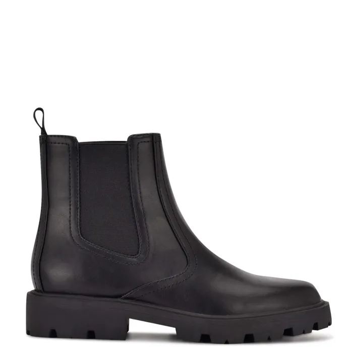 Yullon Lug Sole Chelsea Booties Black Women Nine West Boots and Booties